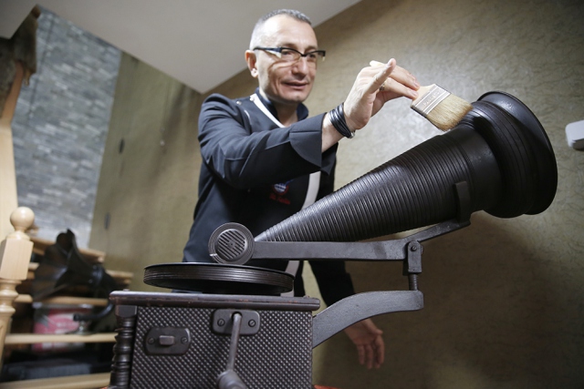 Bu Gramofon Çikolatadan Yapıldı! 1