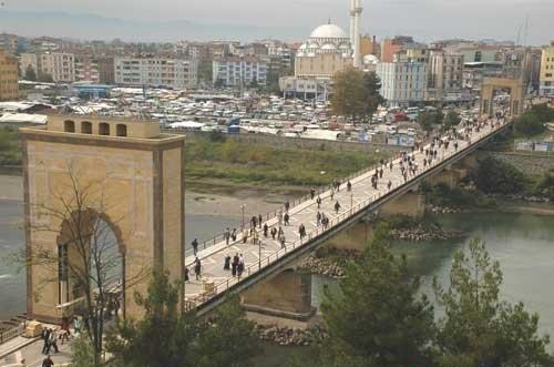 ÇARŞAMBA KÖPRÜSÜNDE VURDULAR BENİ-4 - Cemil Biçer yazdı... 2