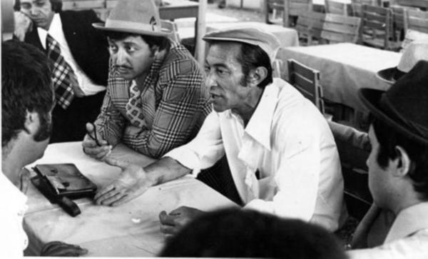 Metin Akpınar Ülkücülerden neden dayak yedi? 1