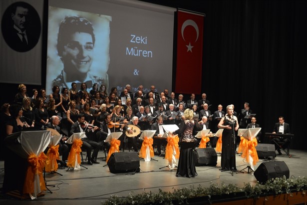 Zeki Müren doğum gününde eserleriyle anıldı! 1