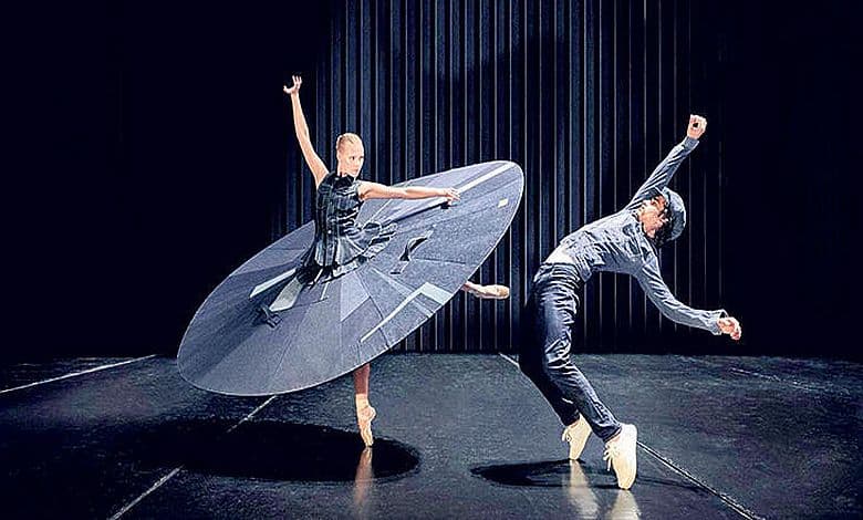 dansçılara Özel Sosyal Mesafe Kostümü