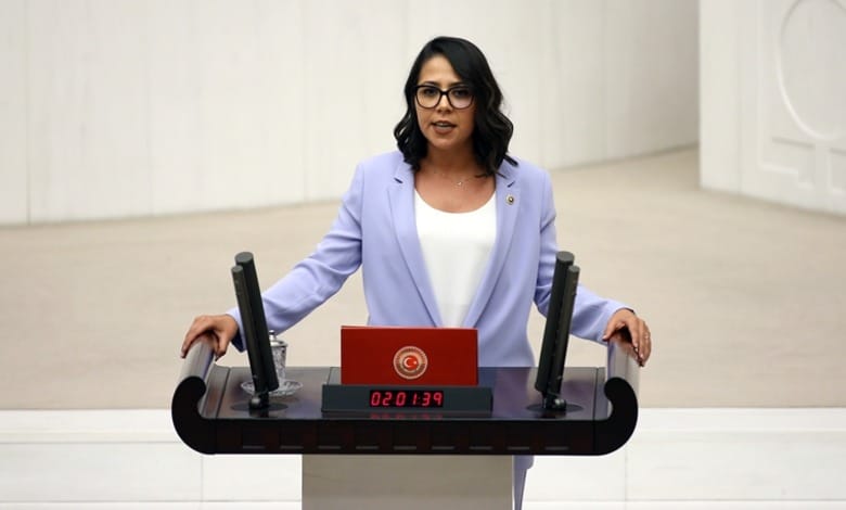 Sera Kadıgil