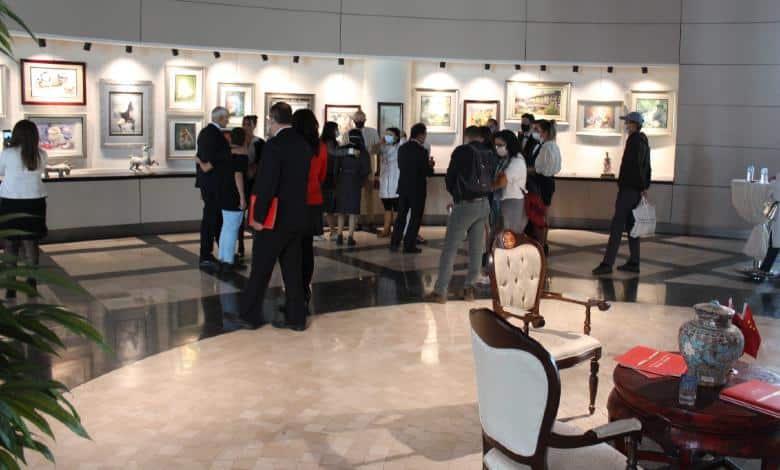 Çin İpek Nakış ve Heykel Sergisi