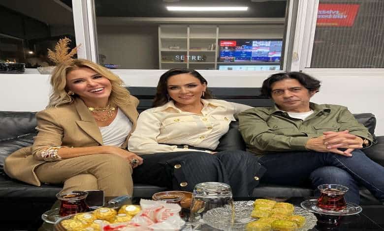 Gülben Ergen Buket Aydın Okan Bayulgen