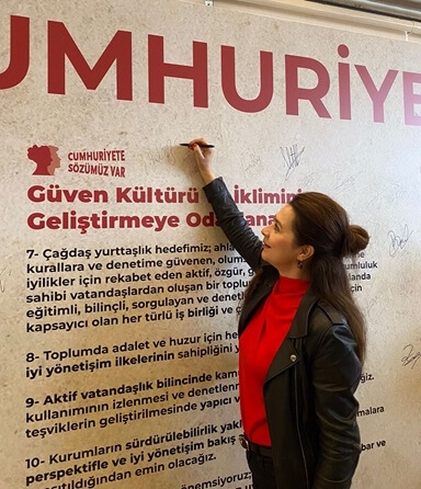 Dr. Yılmaz Argüden, Gençlik Ağı Programını Anlattı