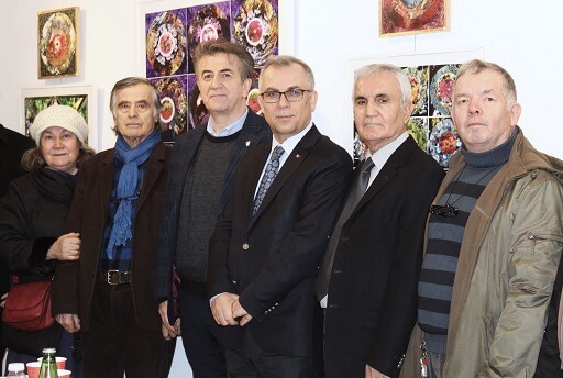 Atık CD’lerin Sanata Dönüşümü: 'Birimden Bütüne'