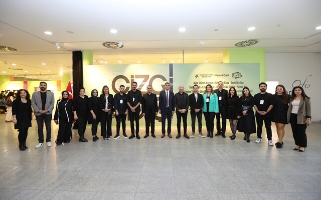 'Çizgi Dışı' Sergisi Galeri Cennet'de Açıldı