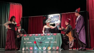 Kumarbaz Oyununun İlk Gösterimi Yapıldı 13 Kumarbaz Oyununun İlk Gösterimi Yapıldı