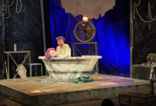 Halil Sezai, 'Koku' İle İzleyici Karşına Çıktı