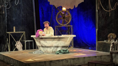 Halil Sezai, 'Koku' İle İzleyici Karşına Çıktı