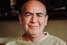 Gökkuşağının Altındaki Bilge Ses: Köksal Engür