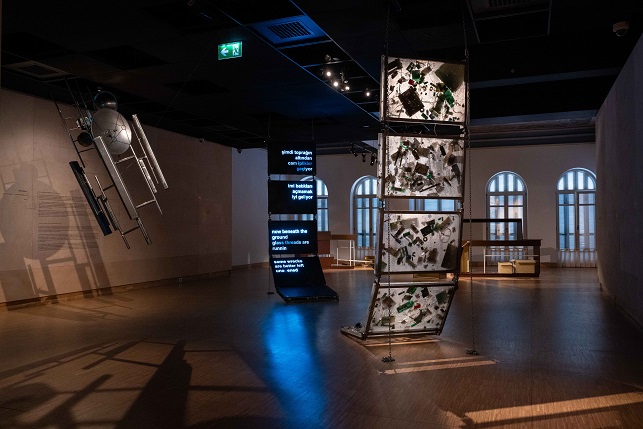 Doğu Akdeniz’den Körfez Bölgesi’ne Uzanan Sergi: 'Barajdan Sızanlar'