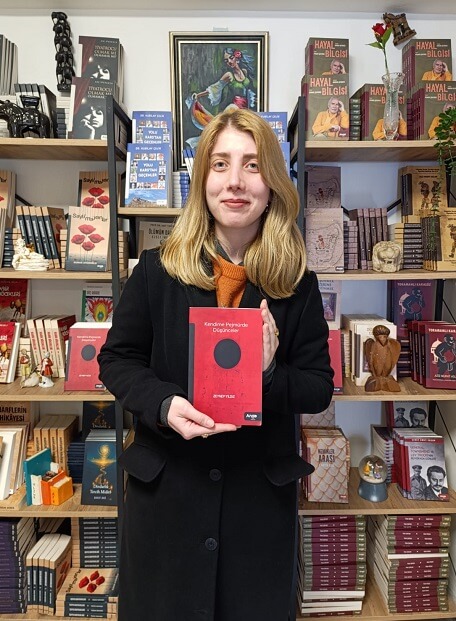 Zeynep Yıldız: 'Kavram Koleksiyonerliği Yapıyorum'