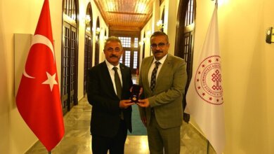 BİROL İNCECİKÖZ’E TÜRKSOY MADALYASI